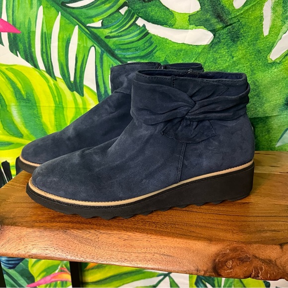 clarks sharon hop wedge bootie